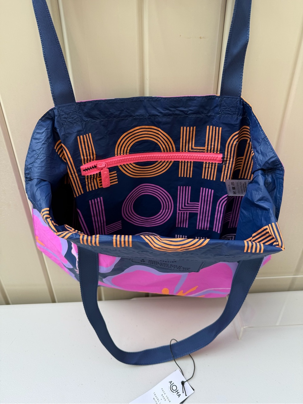 NWT MAUI EXCLUSIVE Aloha Collection Reversible Tote Bundle DISCONTINUED 3-Piece - Picture 3 of 8